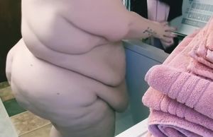 SSBBW Housewife Does The Laundry Bare