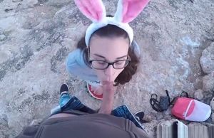 Super-fucking-hot bunny wants to have..